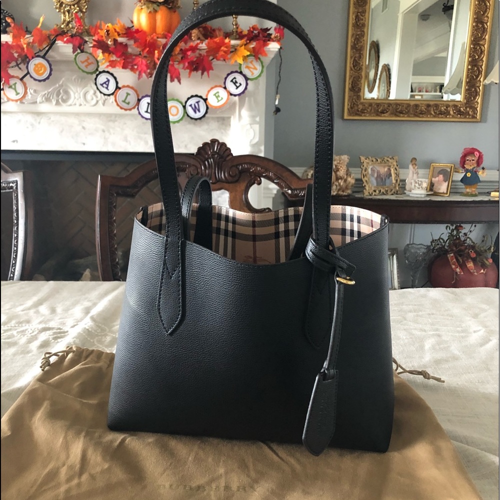 Burberry tote bag